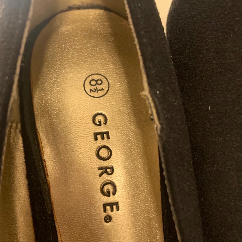 Ladies dress shoes